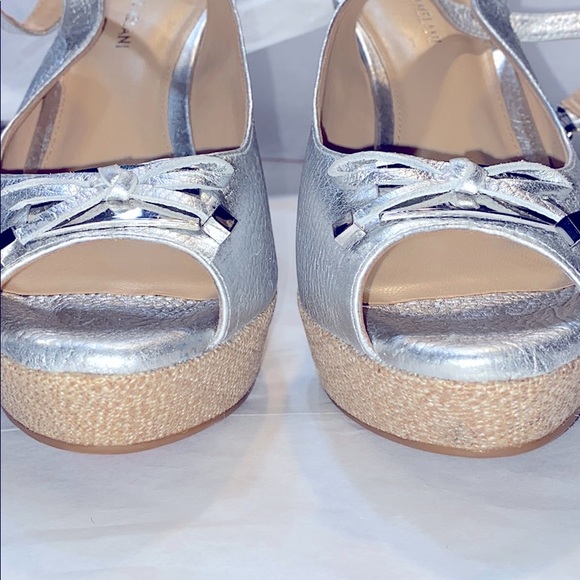 Antonio Melani women’s leather metallic wedges New - Picture 6 of 10